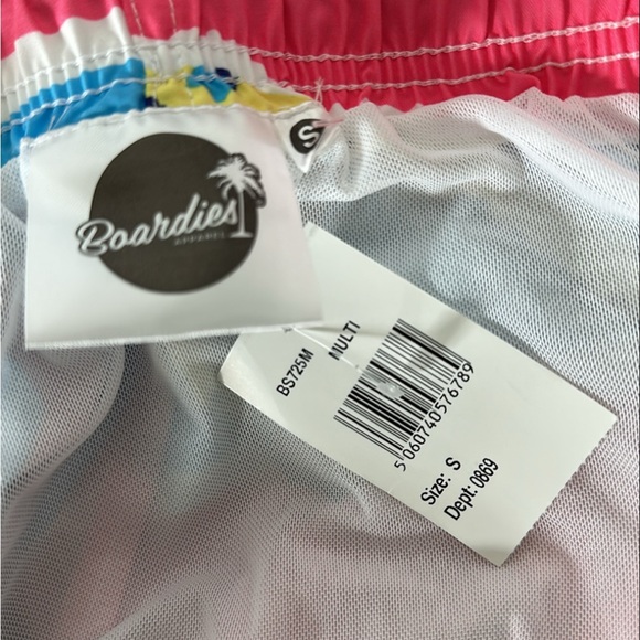 Boardies fresh shortie swim trunks with storage bag in Fresh Prince print - Picture 8 of 8